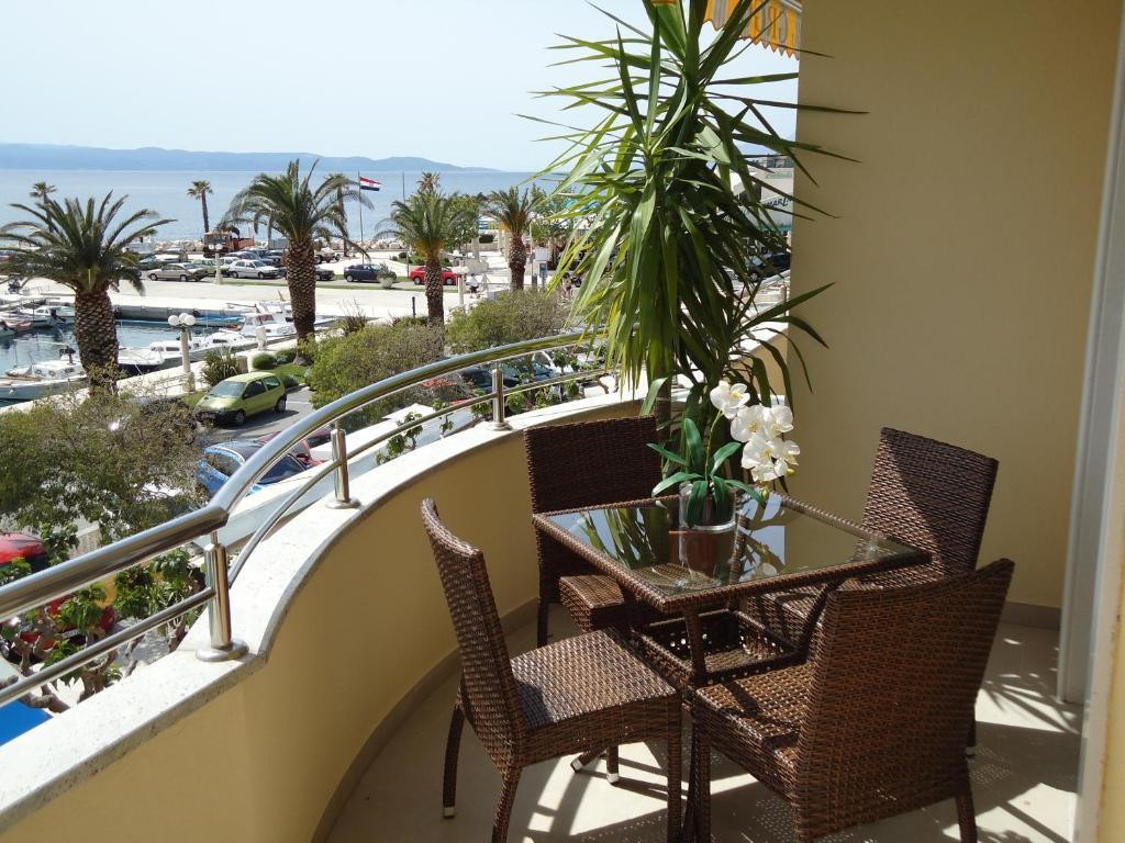 Villa Grgo Apartments Тучепи Номер фото