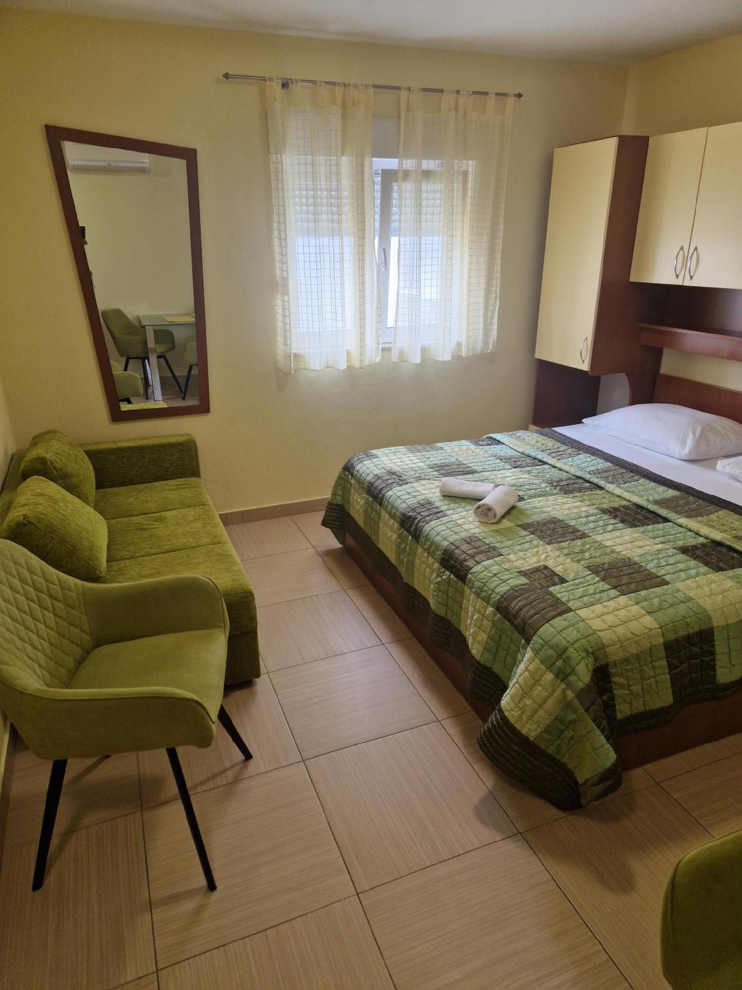 Villa Grgo Apartments Тучепи Экстерьер фото